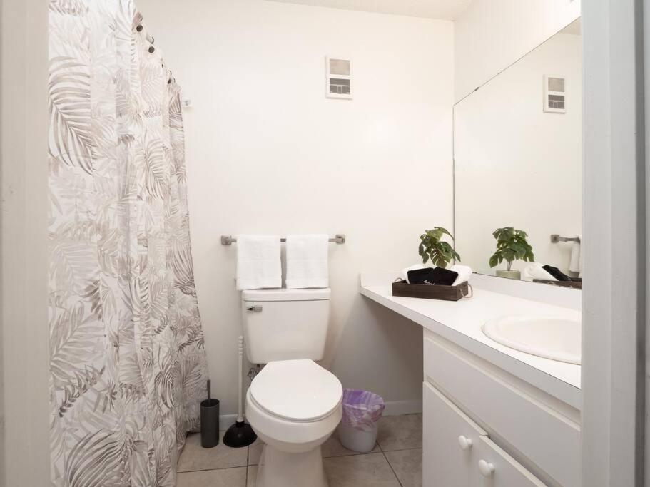 Spacious Condo Mins To Shands, University, & Downtown! Gainesville Eksteriør billede