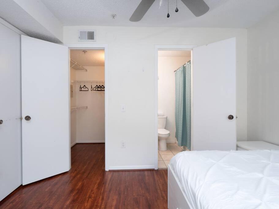 Spacious Condo Mins To Shands, University, & Downtown! Gainesville Eksteriør billede