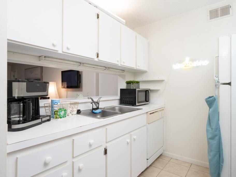 Spacious Condo Mins To Shands, University, & Downtown! Gainesville Eksteriør billede